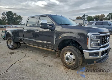 2025 Ford F350 Super Duty из США, поврежденный, VIN 1FT8W3DT3SEC97908